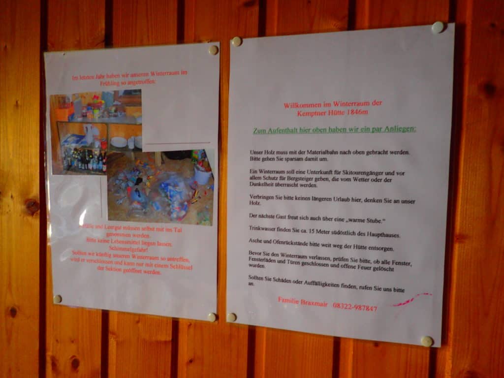 Informacje o zasadach korzystania z winter roomu, Kemptner Hütte. Alpy Algawskie