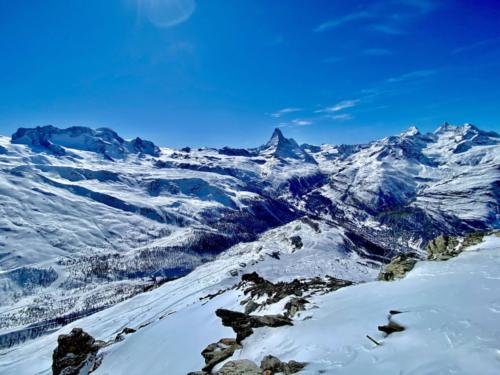 Widok z Rothhorn na Matterhorn